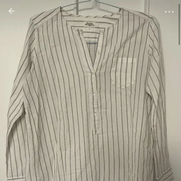 Blouse - Picture 1 of 8